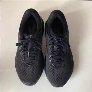 Brooks Ghost 11 Size 7